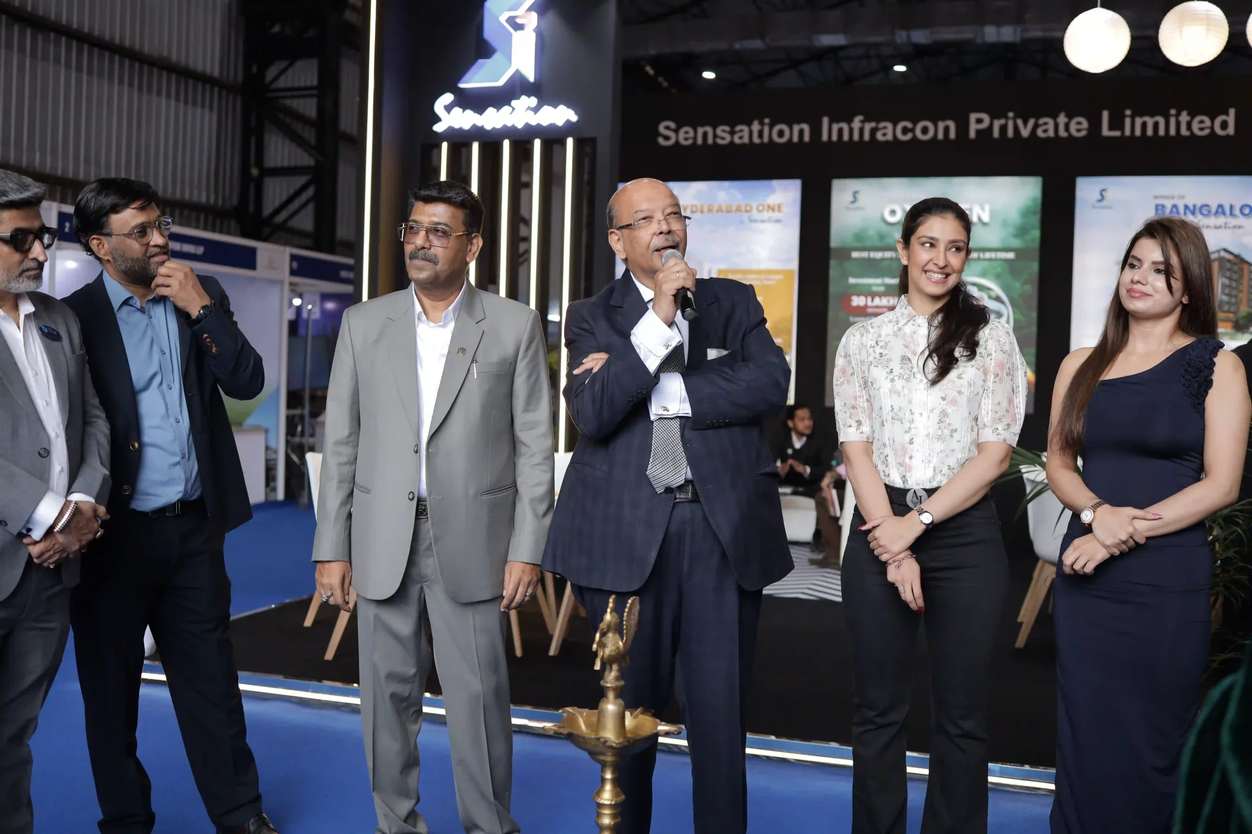 Realty Show expo floor — investors and exhibitors networking